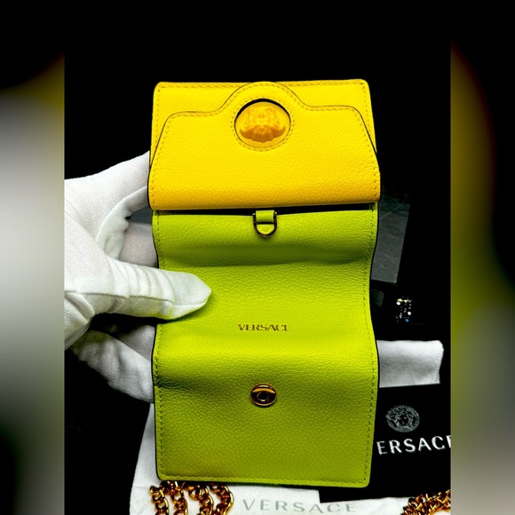 VERSACE Leather Wallet and Chain - Picture 5 of 16